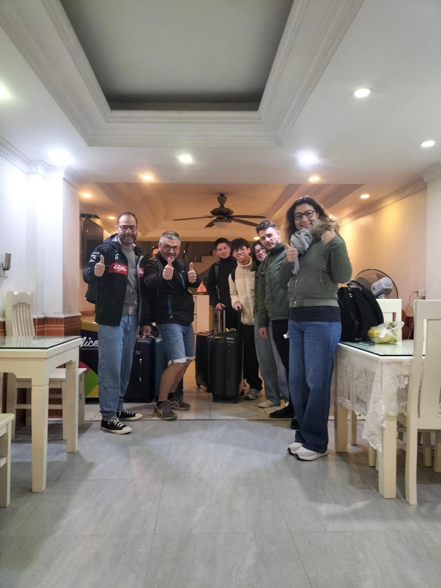 Roma Hotel Noi Bai Airport Hanoi Exterior photo