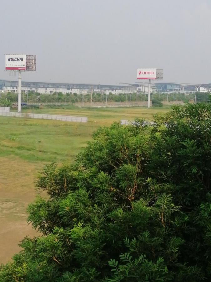 Roma Hotel Noi Bai Airport Hanoi Exterior photo